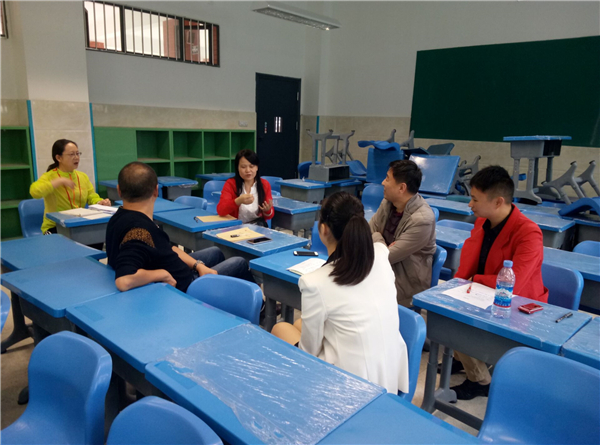 桐梓坝小学教研.jpg